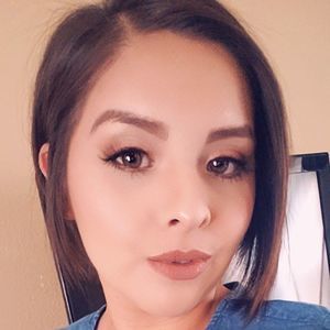 Meet your Posher, Abigail